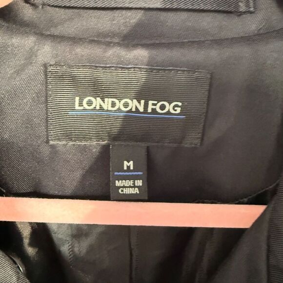 London Fog Black Trench Coat with Belted Waist and Notched Lapels Sz M - Picture 3 of 5